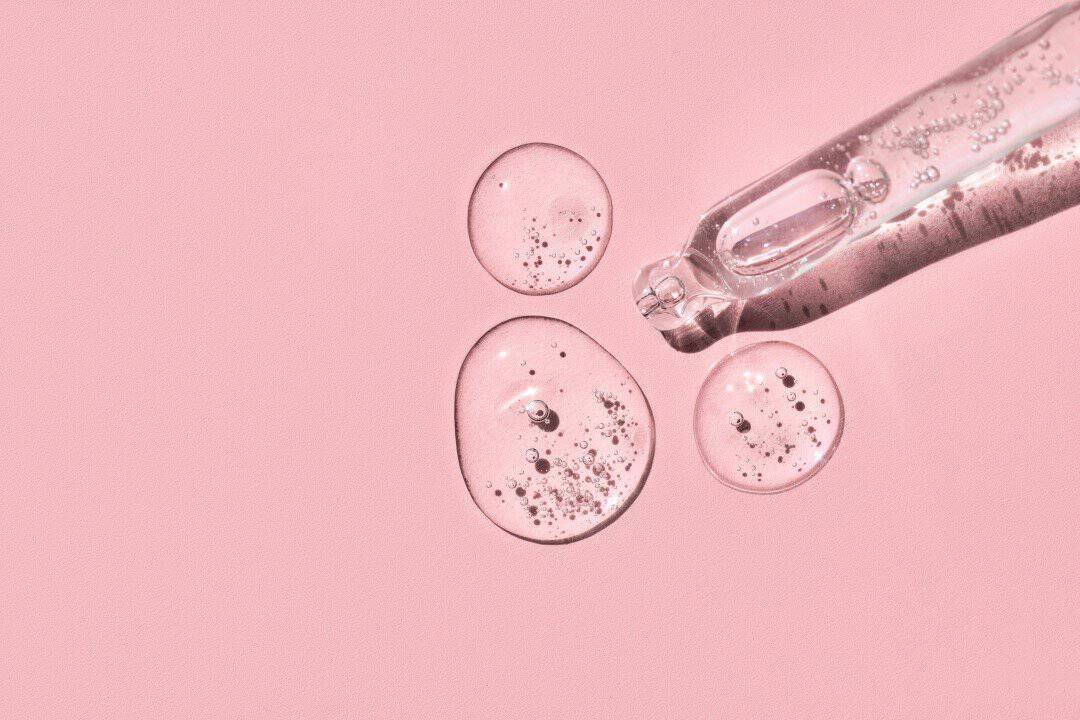 Pipeta con ácido hialurónico para la cara